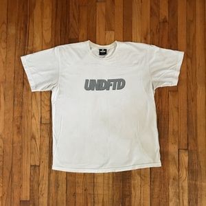 🧱Undefeated - Men’s Logo T-Shirt